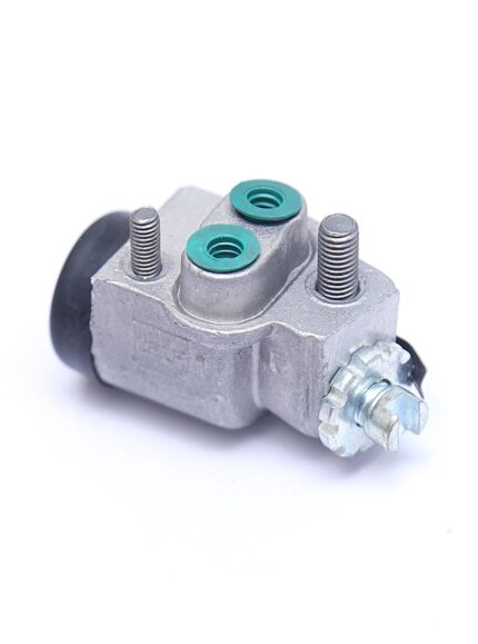 WHEEL CYLINDER FRONT RH W/O NIPPLE