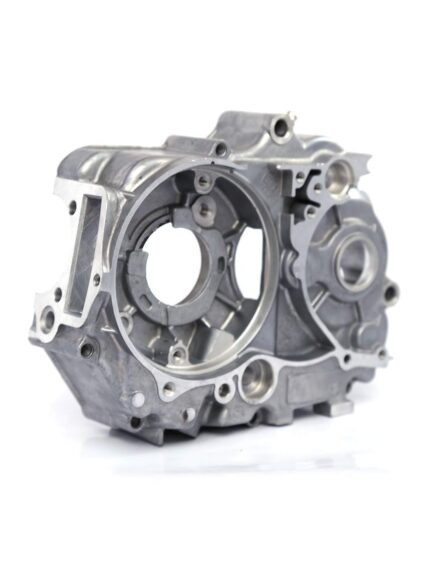 ENGINE PIECE SET RH/LH (CRANK CASE)